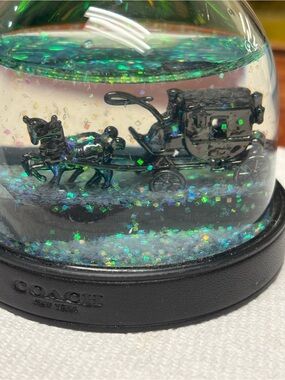 Coach Horse and Carriage Novelty Snowglobe with Box
